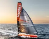 Ein Segelboot mit dem Namen "Foussier" nimmt an der Vendée Globe teil. Die Boote sind für extreme Rennen konzipiert.